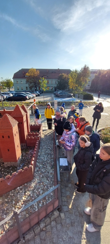 20251021_100004_resized