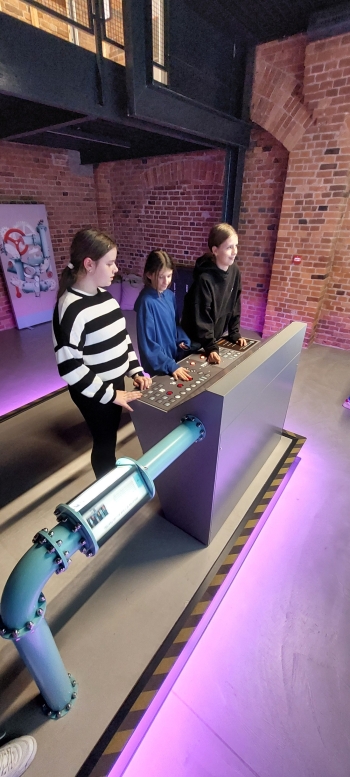 20251021_145645_resized