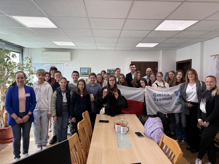 ERASMUS+ POMAGA UCZNIOM ROZWINĄĆ SKRZYDŁA